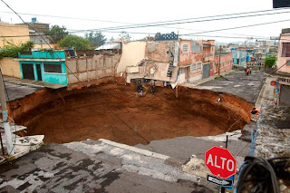 Guatemala Sinkhole Depth on Collected From  Pictures  Giant Sinkhole Pierces Guatemala