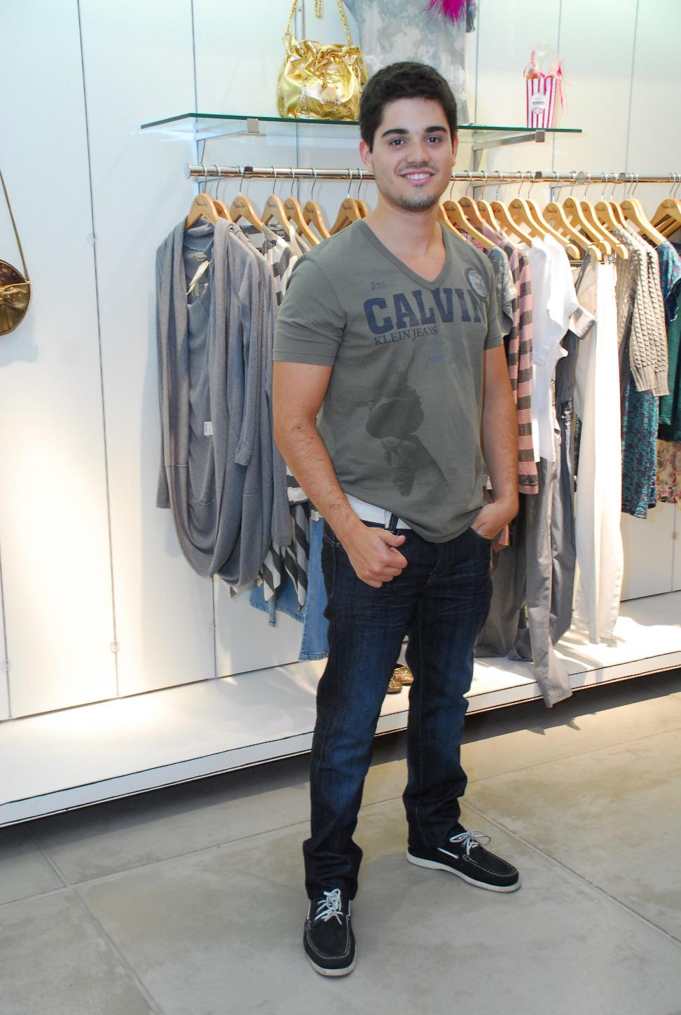 Guilherme+Ruas Camisetas Calvin Klein – Fotos - 2019 Guilherme+Ruas