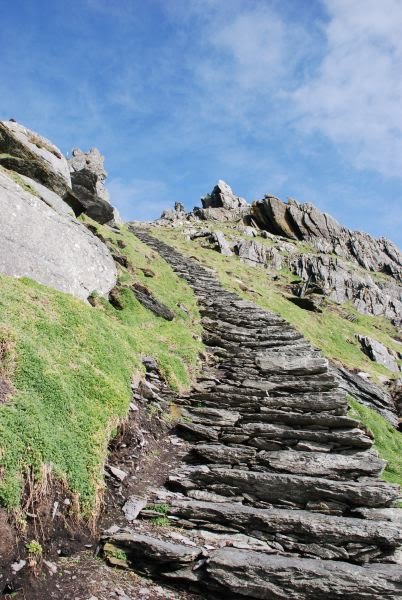 [Skelligs_©+2008+Wanderlust212.JPG]