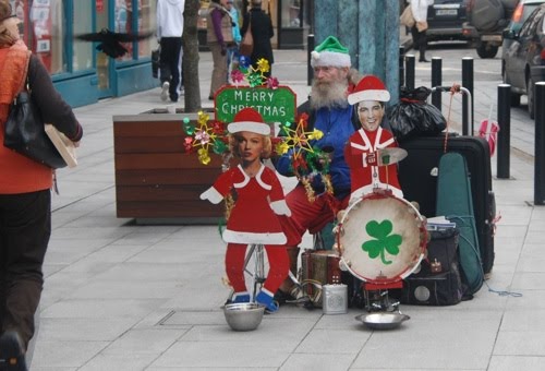 [Straßentrommler.jpg]