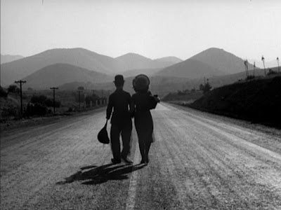 Escena final Tiempos Modernos, Charlot