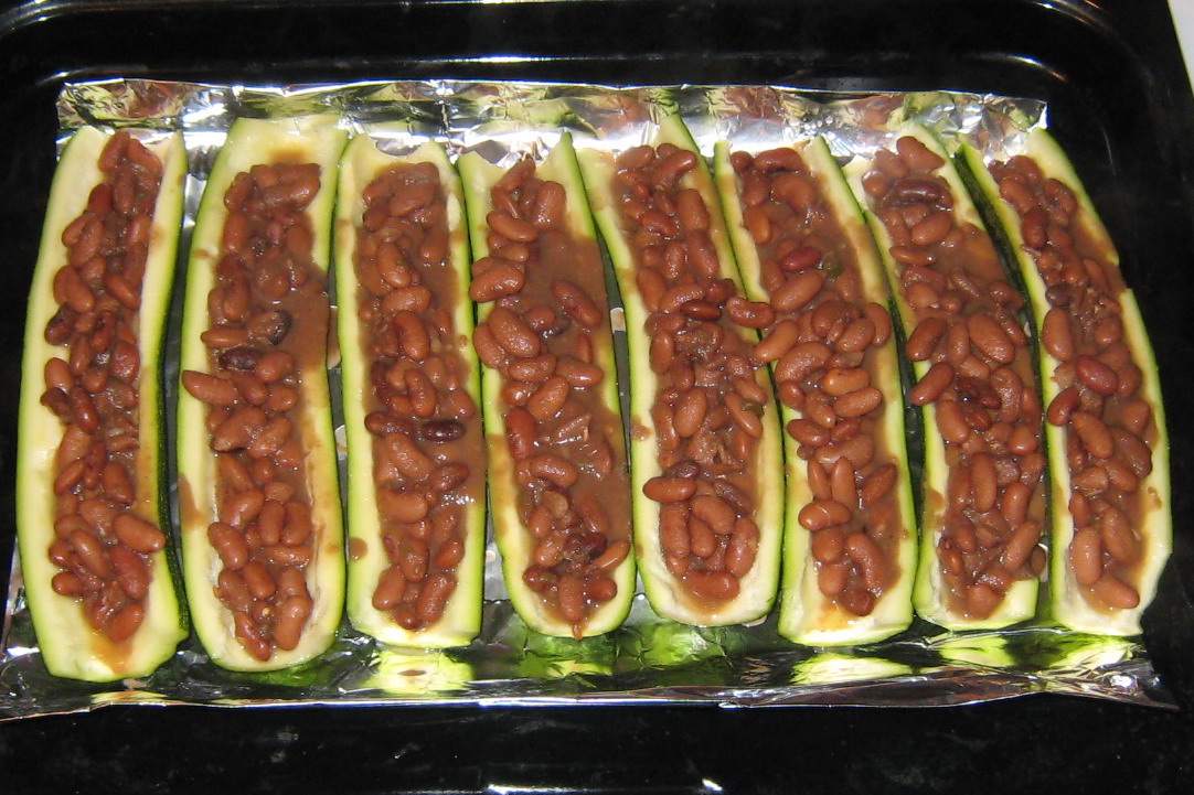 inthroaterator Beanstuffed Zucchini