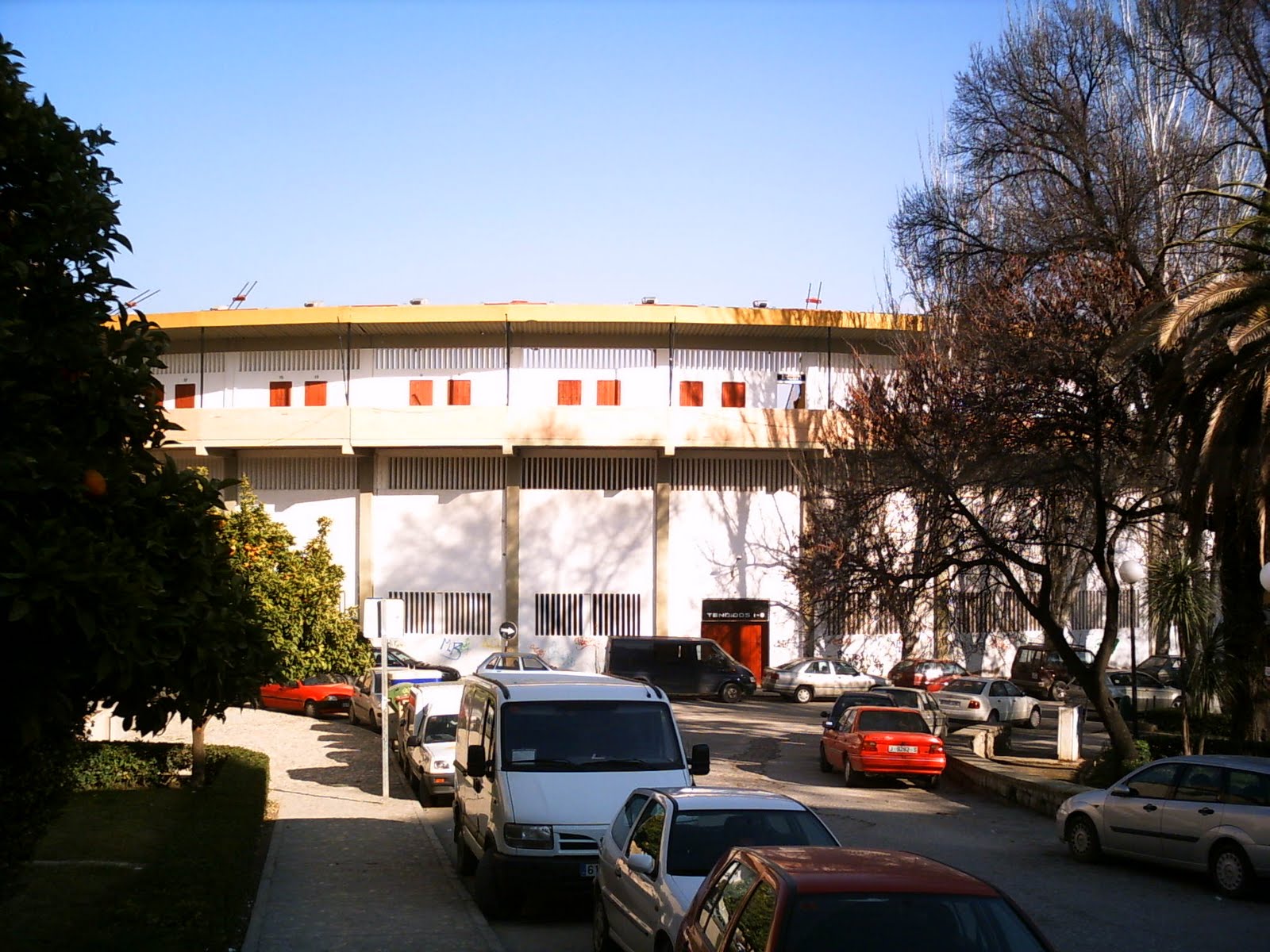 [Plaza+de+La+Alameda.JPG]
