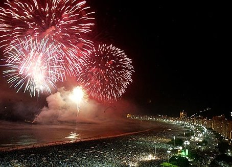 [Rio+Fireworks.jpg]