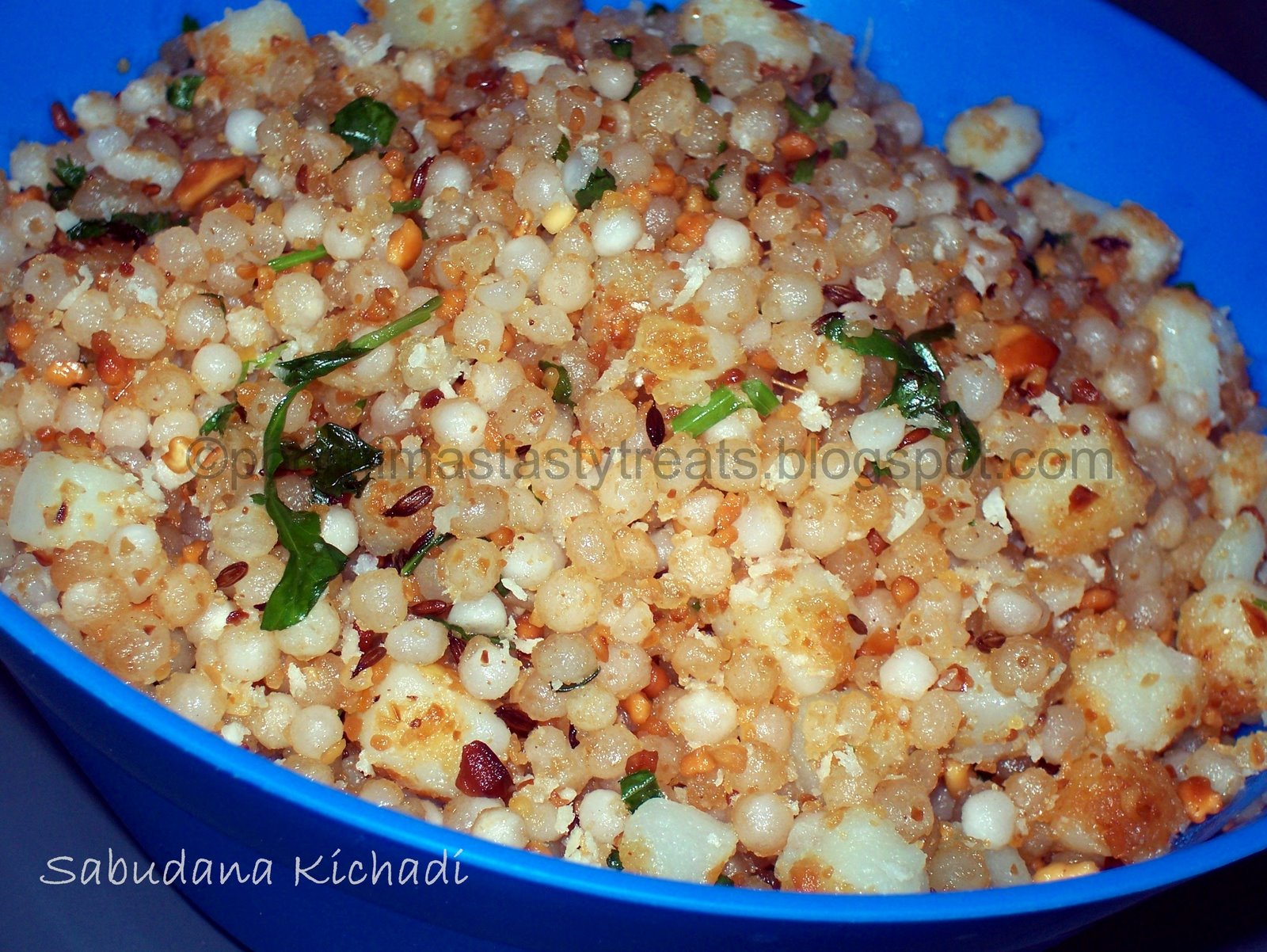 [Sabudana+Kichadi.JPG]