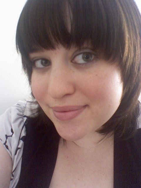 [newhairwithbangs.jpg]