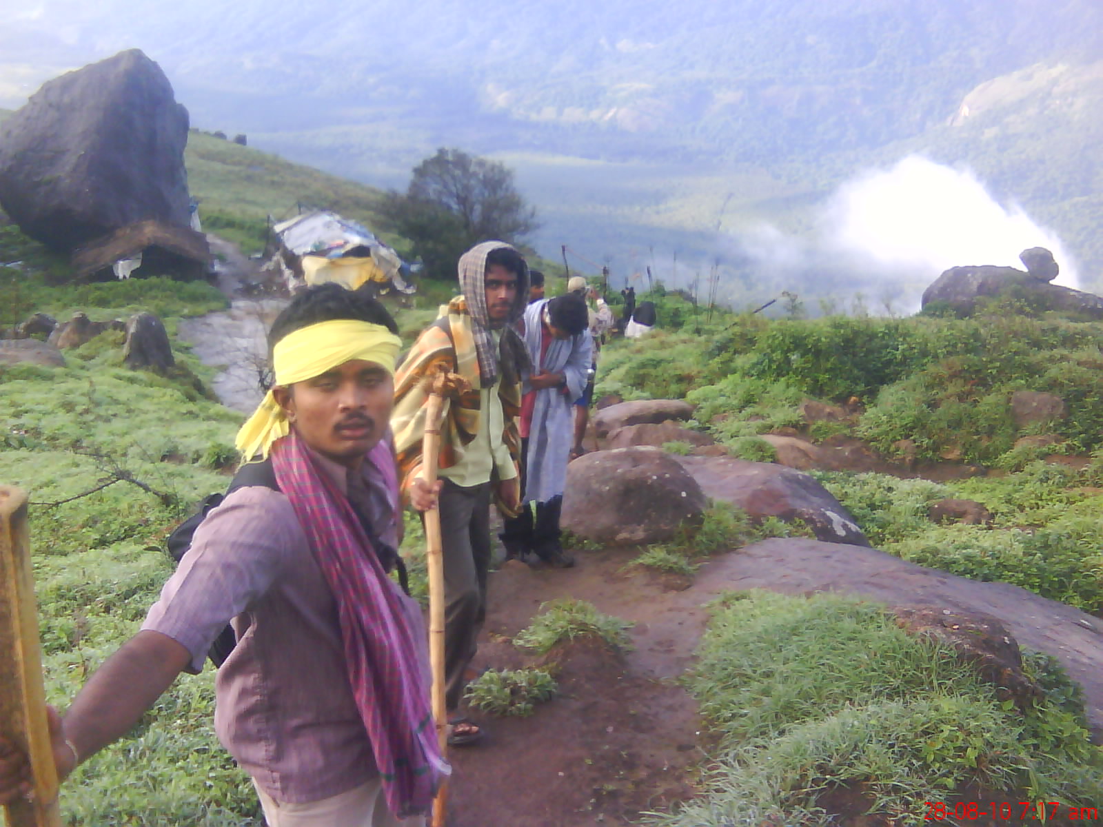 South Indian Trekking Club (SITC) !!! Trek to velliangiri hills,a
