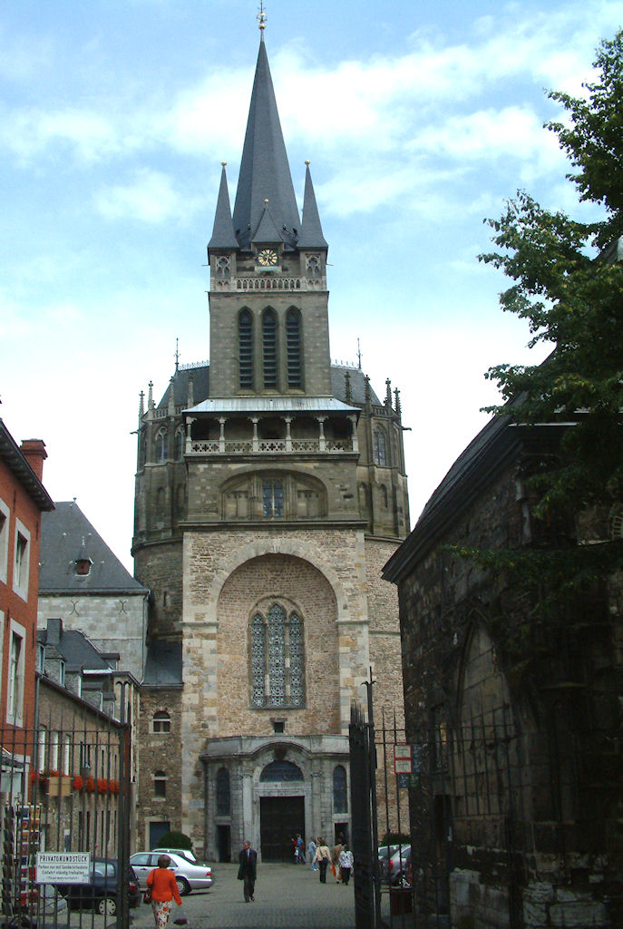 [Catedral+de+Aachen.jpg]