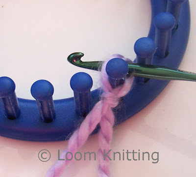 Loom Knitting: Crochet Cast On