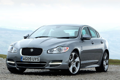 2011 Jaguar XF S Photo