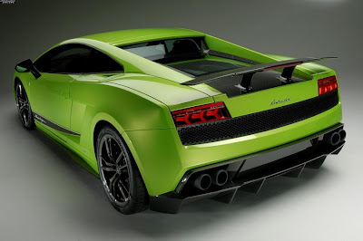http://4.bp.blogspot.com/_J3_liDBfbvs/S5ZpHQUS5NI/AAAAAAAAgkE/ZyO303Crpe0/s400/2011-Lamborghini-Gallardo-LP+570-4-Superleggera-Rear.jpg