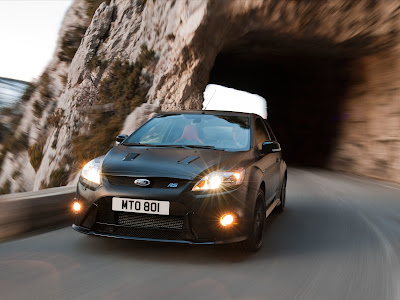 Ford Focus RS500 Test Road