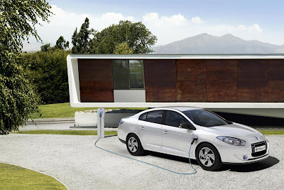 2011 Renault Fluence ZE Official Picture