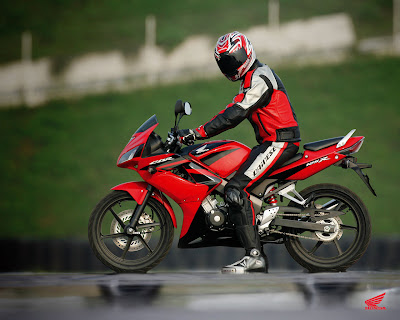 2009 Honda CBR125R Sport Bike