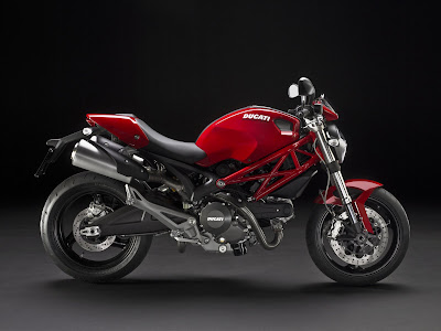 2010 Ducati Monster 696 Red Color