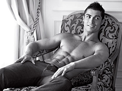  [Jogo] Hot or Not - Página 10 Cristiano+Ronaldo+Hot+Pose