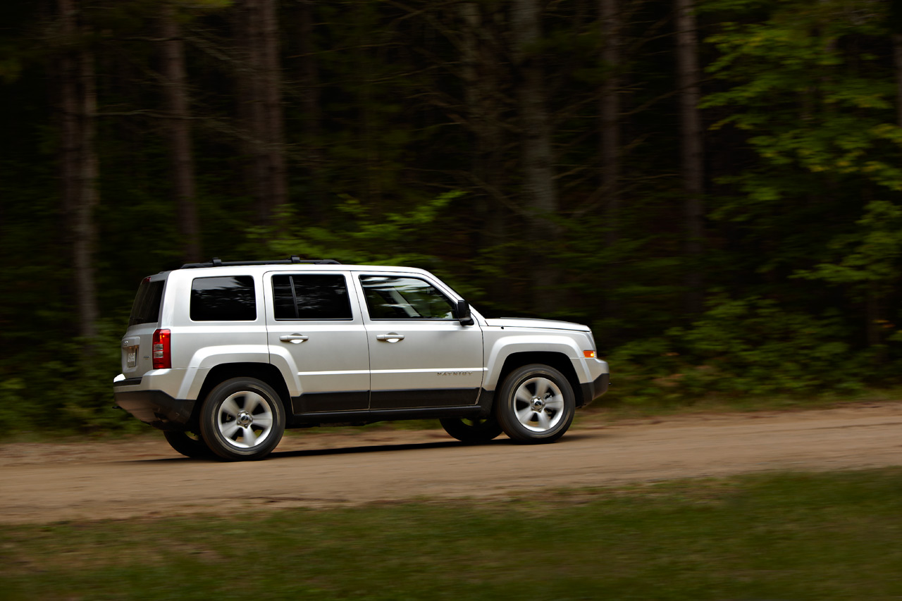 Hybrid Cars Gallery 2017 Jeep Patriot First Look 2017 Jeep Patriot Side View