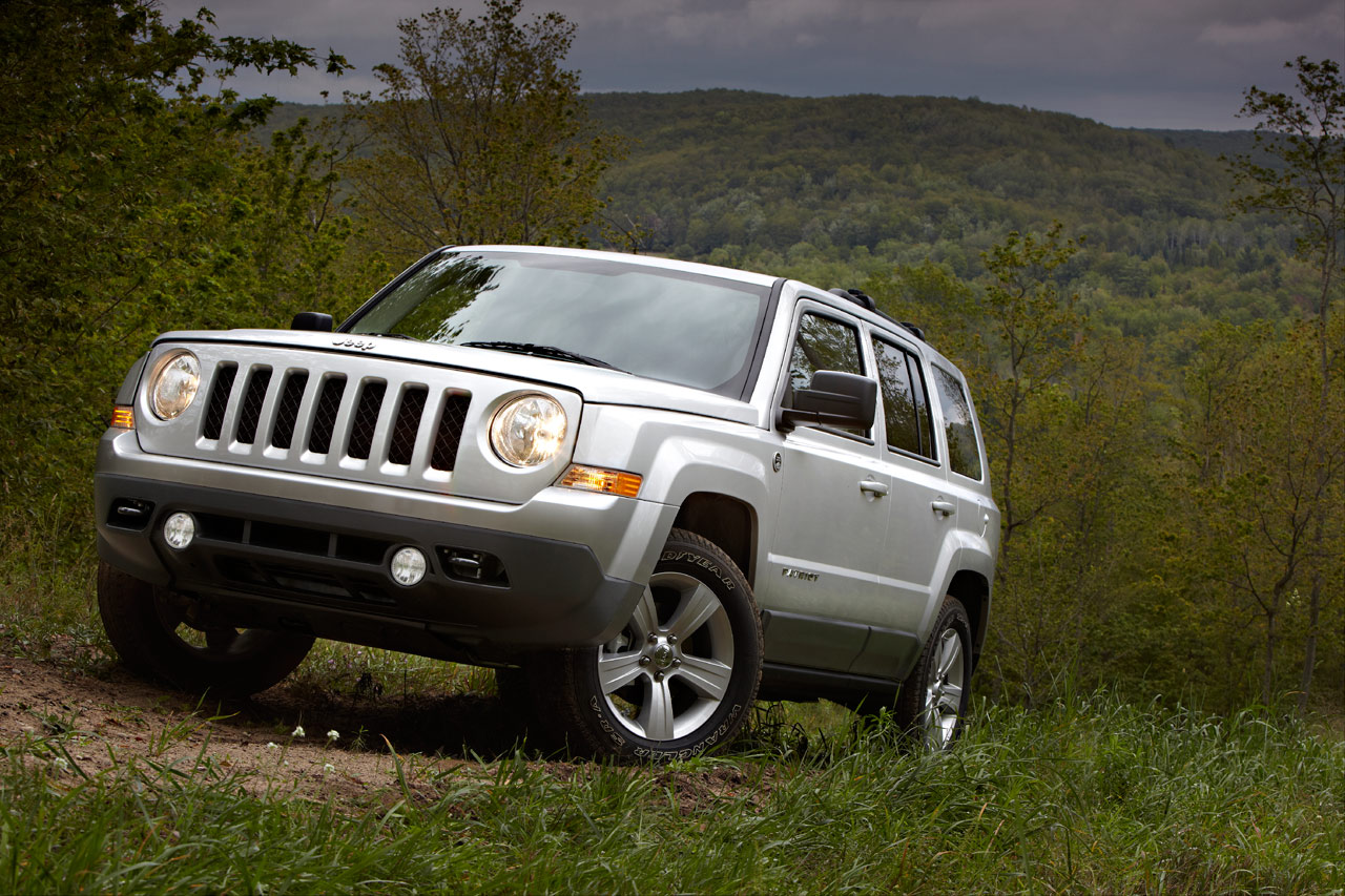 Hybrid Cars Gallery 2017 Jeep Patriot First Look 2017 Jeep Patriot Sports Touring Cars