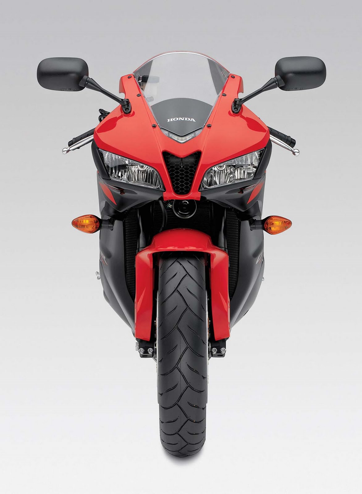 2011+Honda+CBR600RR+Front+View.jpg