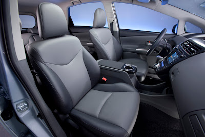 2012 Toyota Prius V Front Seats