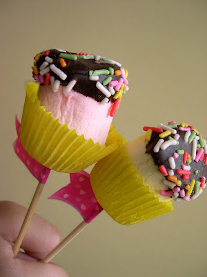 What do you do with extra chocolate and sprinkles.MORE MARSHMALLOW POPS!