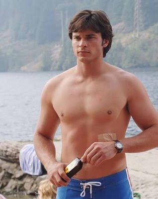 http://4.bp.blogspot.com/_J5lA45Wlfz0/SW789OXfYeI/AAAAAAAAA5U/RGolacco9aI/s400/Tom%2BWelling%2Bshirtless%2B9%2B1%2B2007.jpg