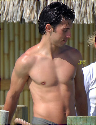 Shirtless Actors and Models: Milo Ventimiglia Nude and Shirtless with