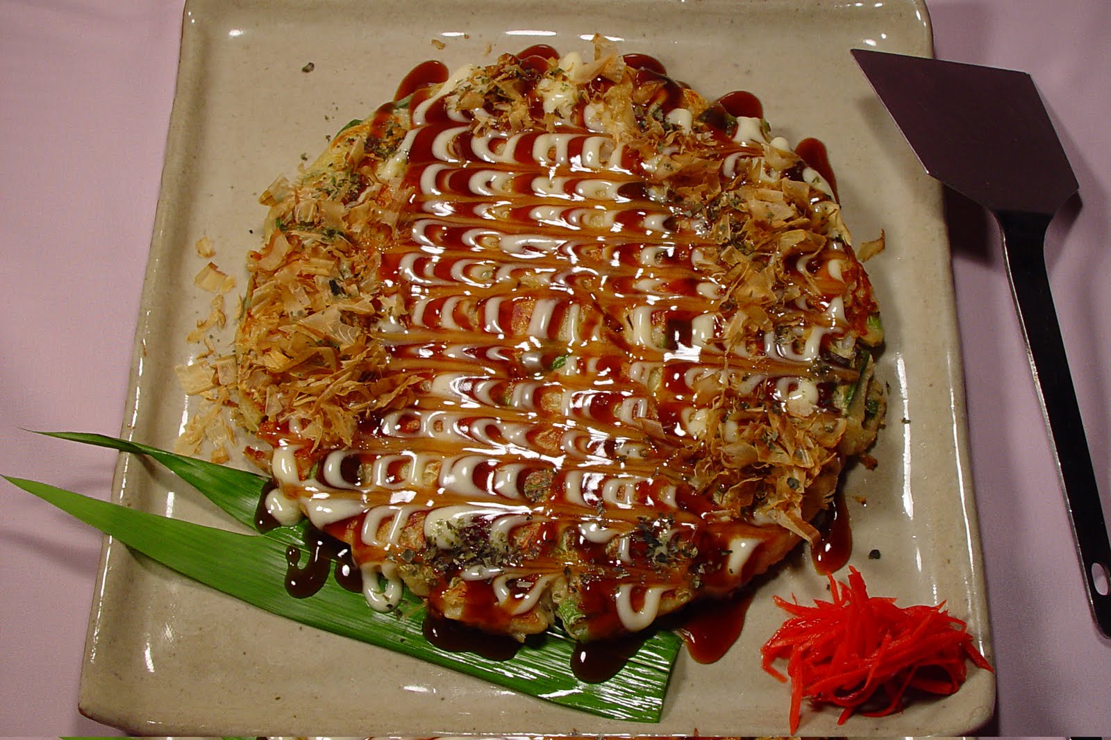 Nihonbashi Restaurants OKONOMIYAKI Japanese PIZZA ? PANCAKE ? We
