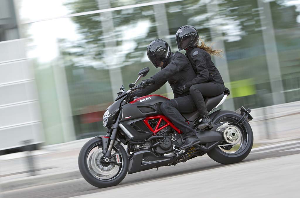 Ducati Diavel Pillion Ducati Diavel Pillion