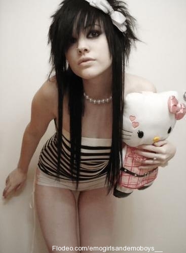 me parece que pueden tener el corte de emo pero no practicamente lo ...
