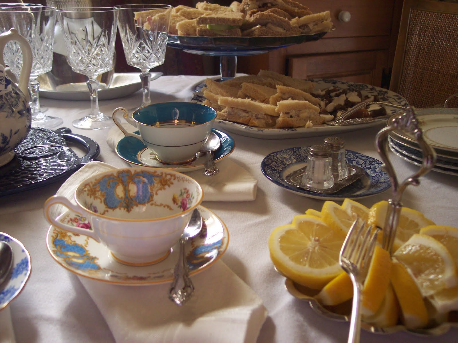 Fresh sliced lemons for iced tea and wedges for hot tea.
