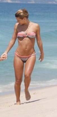 [CarolinaDickamman-g-20091113-1.jpg]