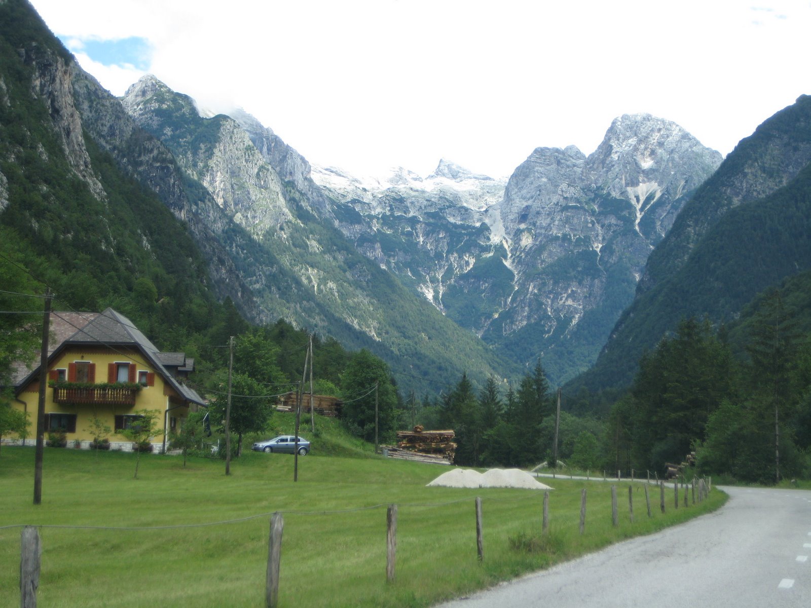 [IMG_2987.JPG]