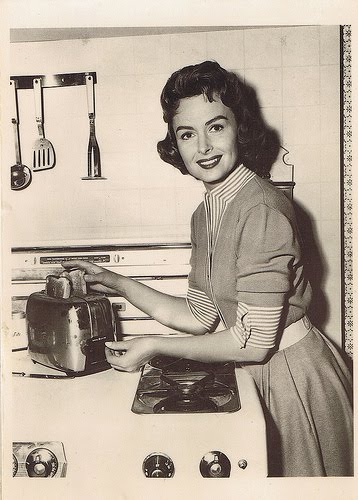Comparing Myself To A Real1950 S Wife Women Living Well