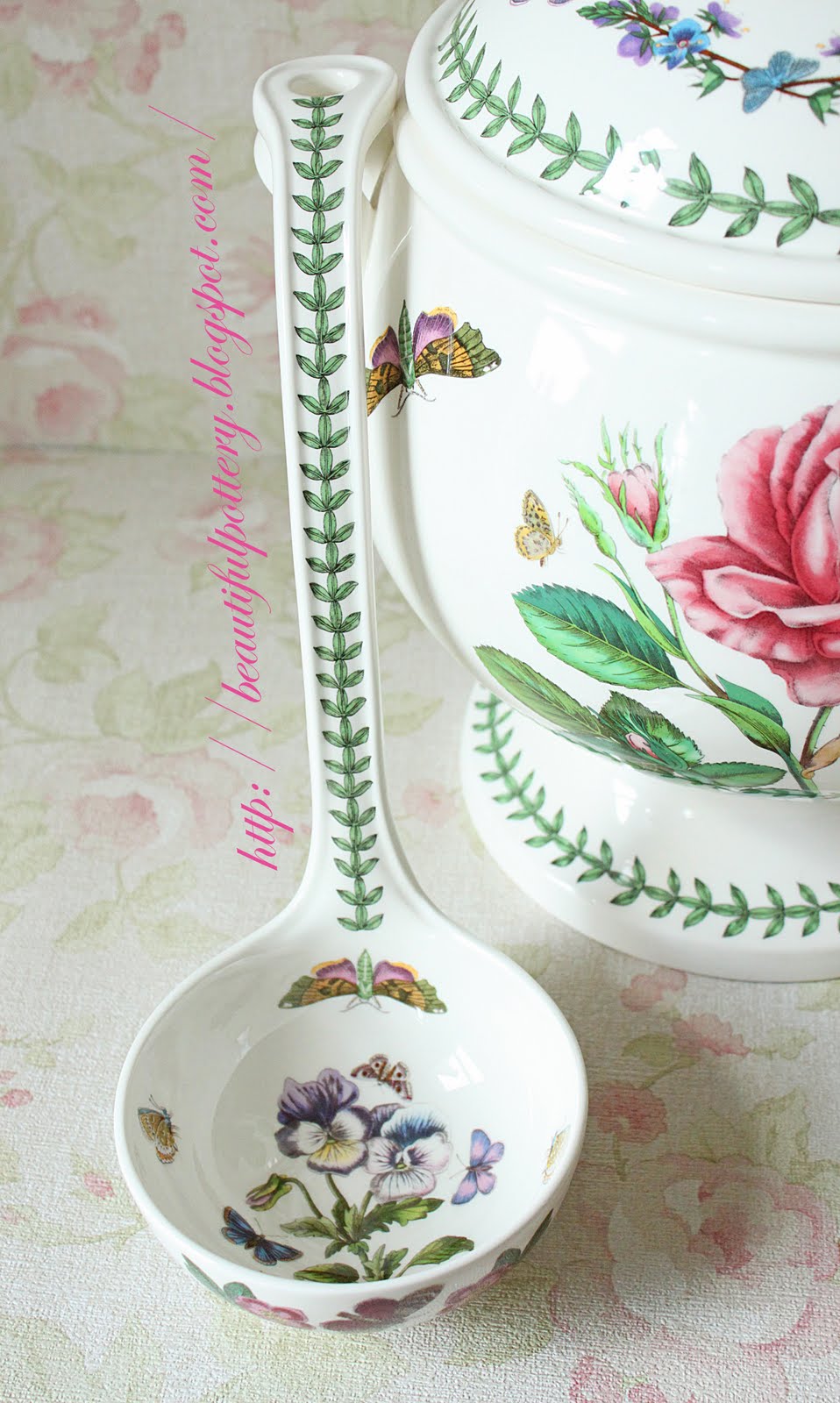 BEAUTIFUL POTTERY Portmeirion Tureen & ladle