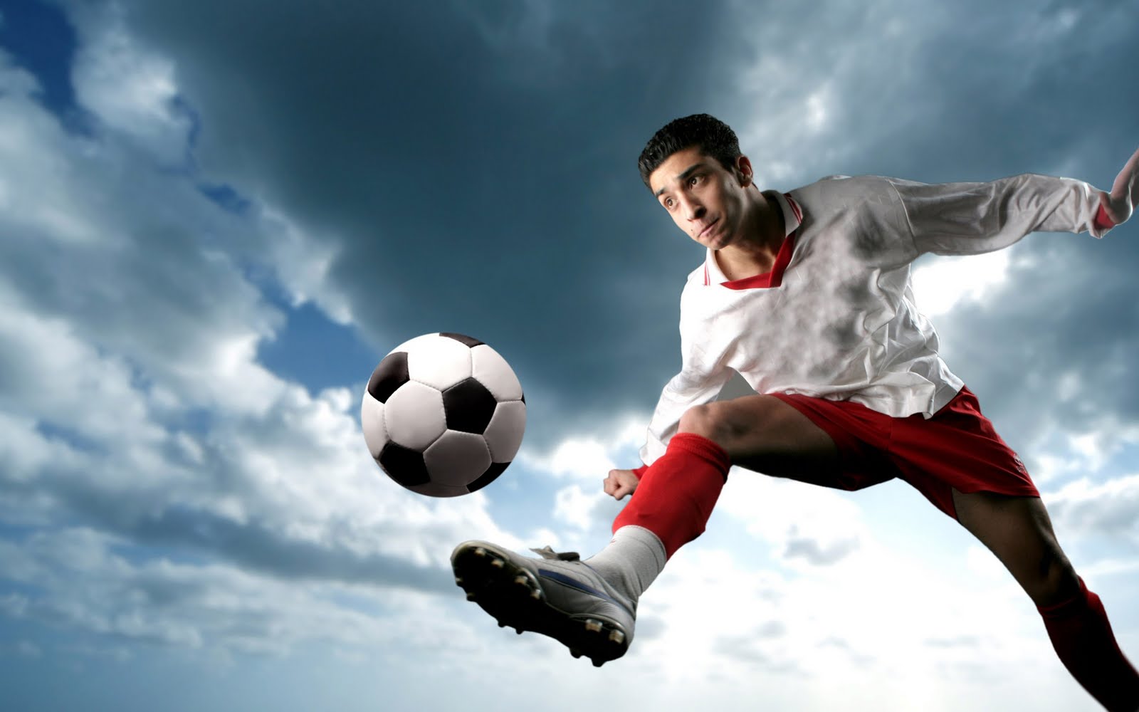 http://4.bp.blogspot.com/_JMdl-D4Jq6w/TDn8IBNU8TI/AAAAAAAANFc/RkHWwHbvwZ0/s1600/HD_Soccer_22.jpg