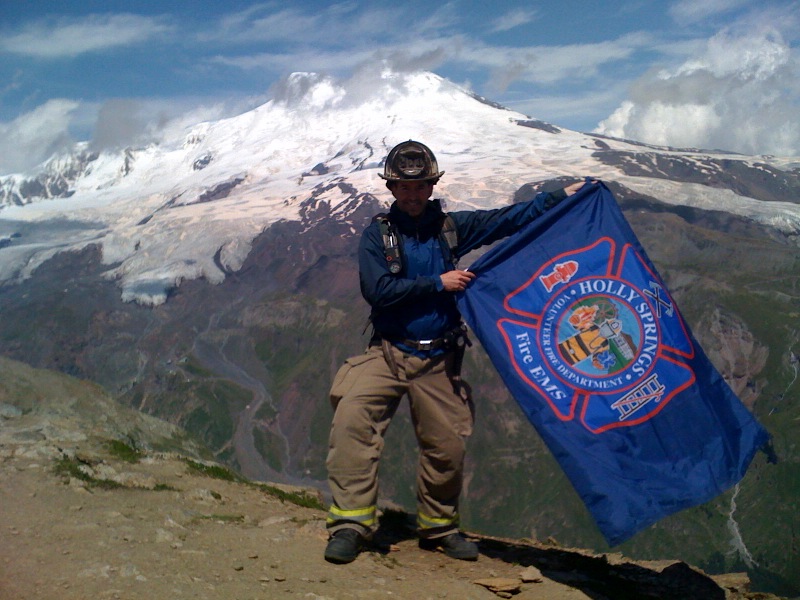 [stevepigott_elbrus080209photo.jpg]