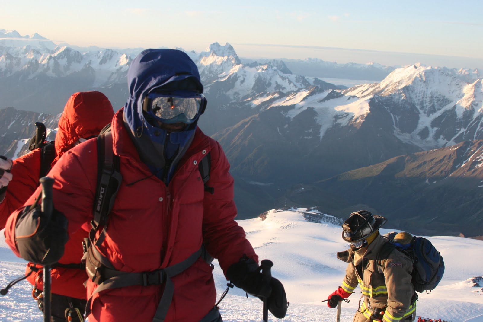 [Soltan+leads+the+group+on+summit+day+.JPG]
