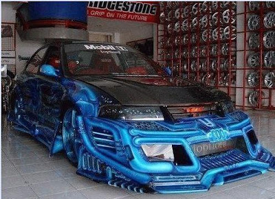 TUNING EXTRAÑO. CURIOSIDADES. CUIDADO con los HUEVOS. HUMOR
