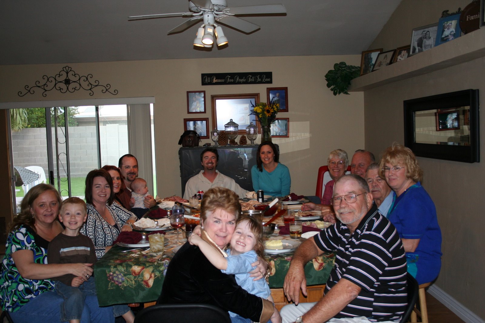 [Thanksgiving+2008+010.jpg]