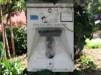 17th St & Ord Park 94114 - Dog Poo Disposal Bag Dispenser
