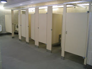 Hilarious Jokes - Public Restroom