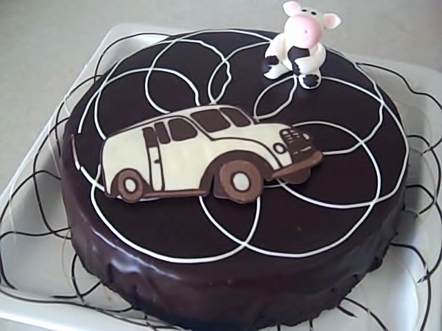 [milk-cow+torte.jpg]