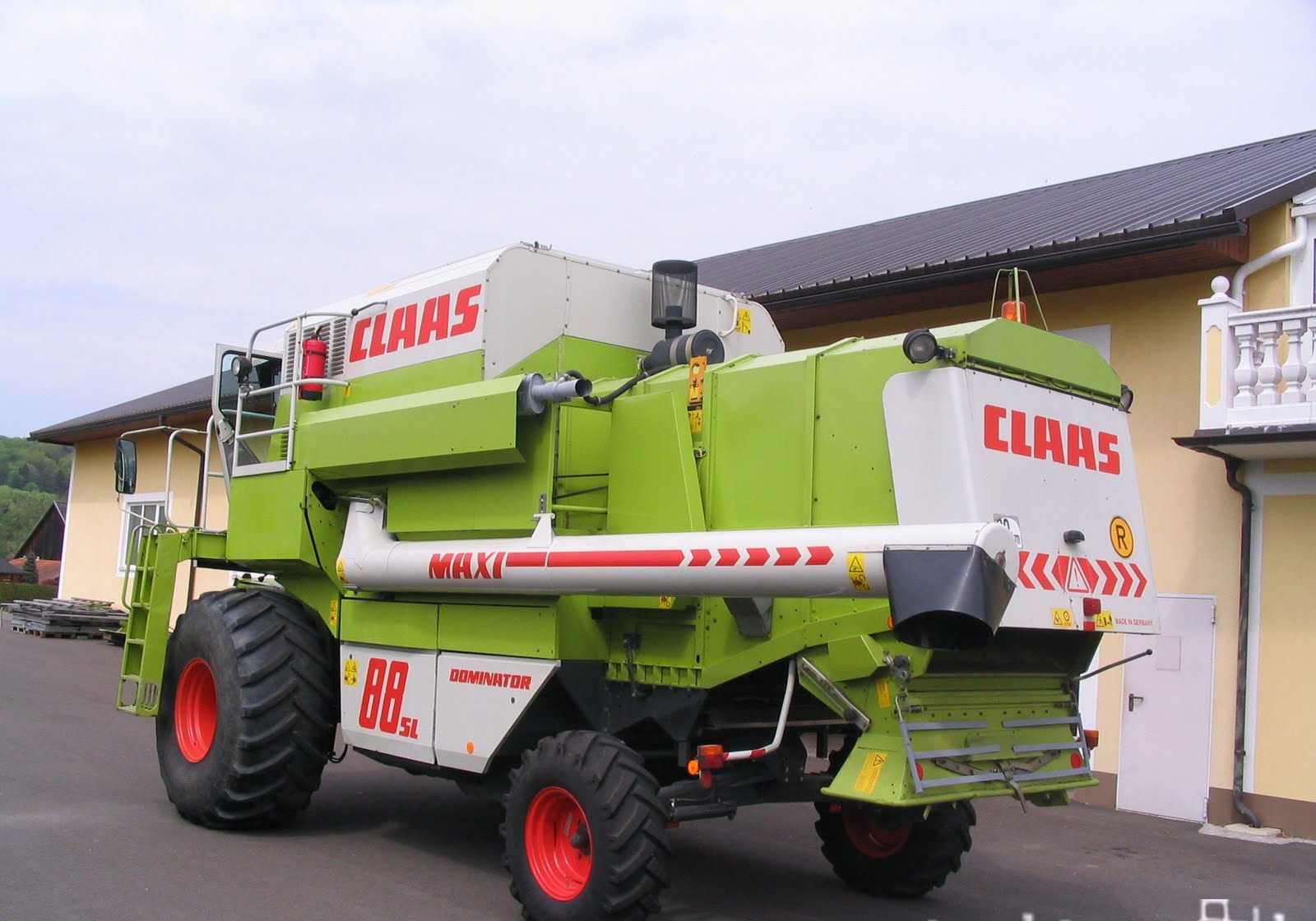 COMBINA Claas 88 SL Maxi 4.5m combine claas second hand din 1998 41.000