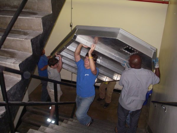 [Em4_stairs_slu7021.jpg]