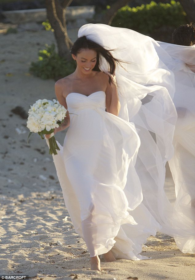 After two weeks of Megan Fox's secret wedding to her old boyfriend Brian After two weeks of Megan Fox's secret wedding to her old boyfriend Brian