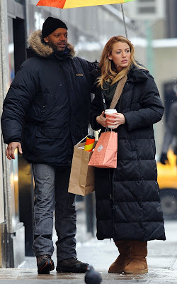Blake Lively in curls on the set of
