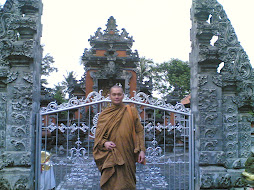 Gambar Bhante Candasilo Thera