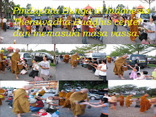 Gambar ini lagi Pindapatta di vihara Indonesia Theravada Buddhis Centre