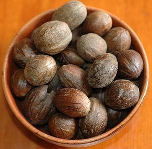 Nutmeg kernels